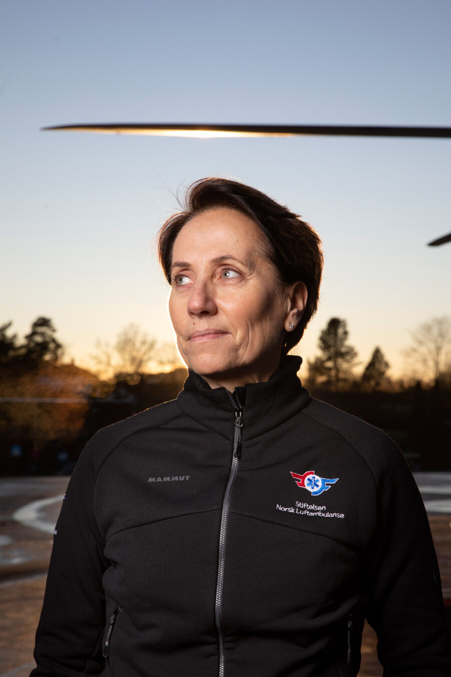 hans-morten-lossius-inn-for-landing-norsk-luftambulanse