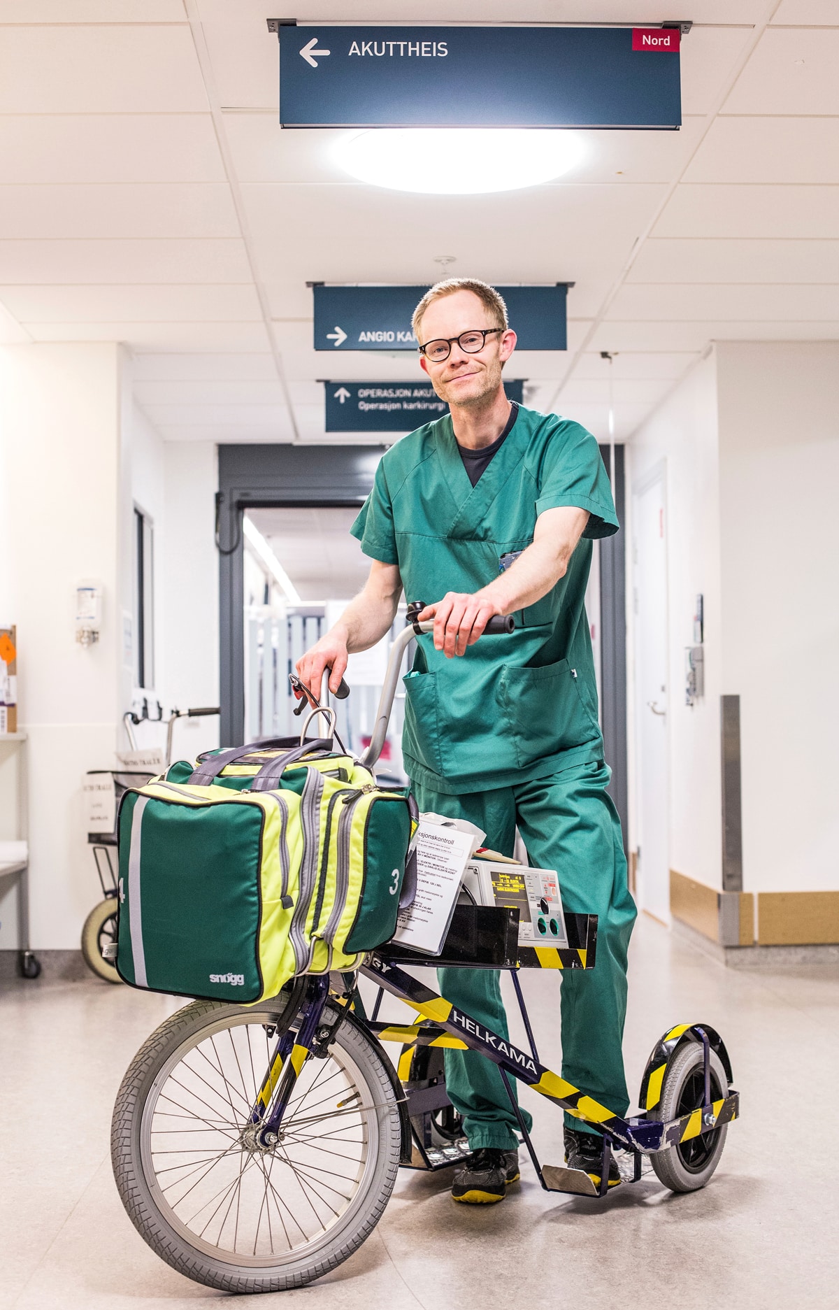 Daniel Bergum lege ved St.Olavs hospital og forskningstipendiat i Norsk Luftambulanse