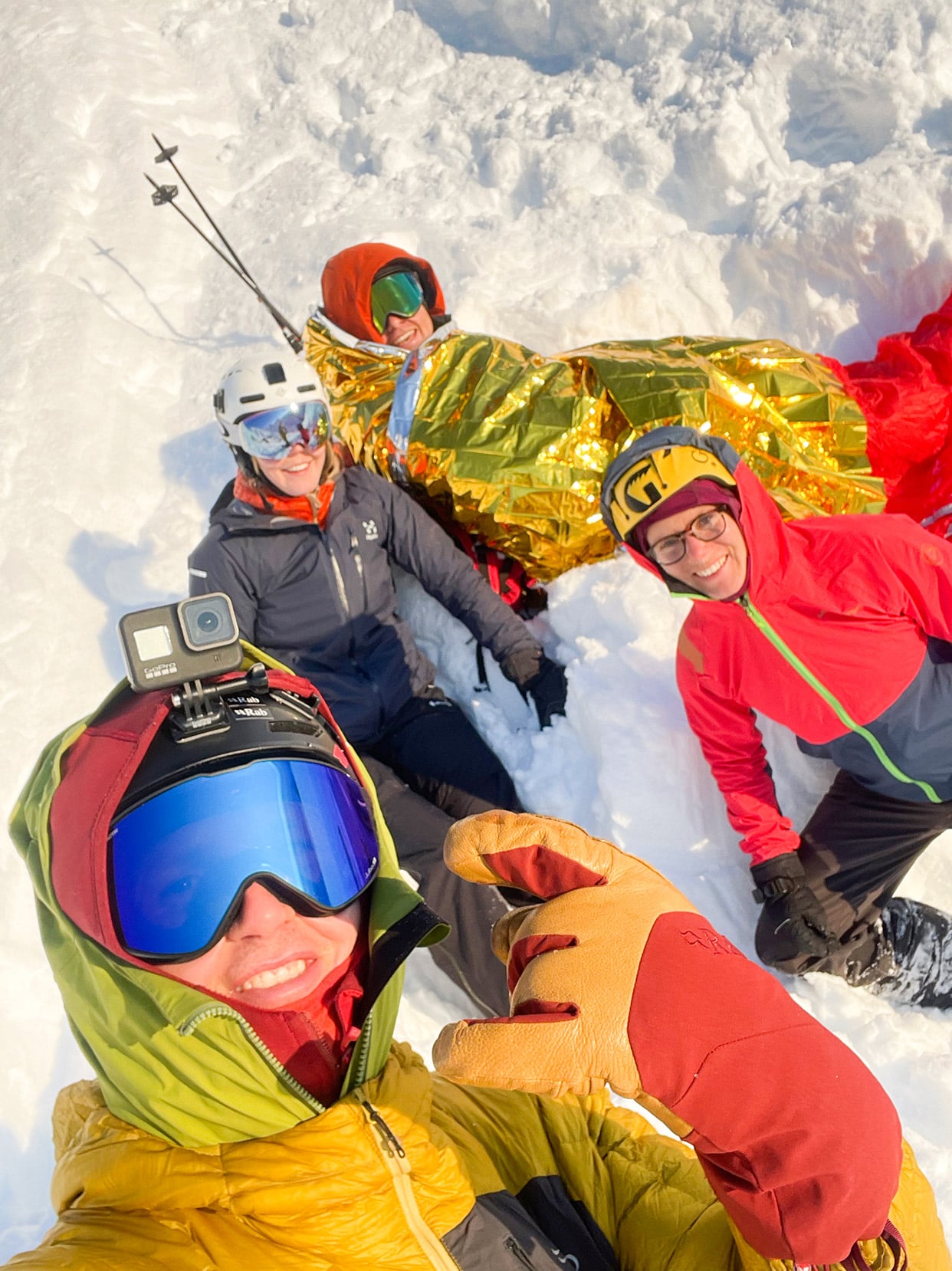 Nikolai Schirmer og venner på skitur.