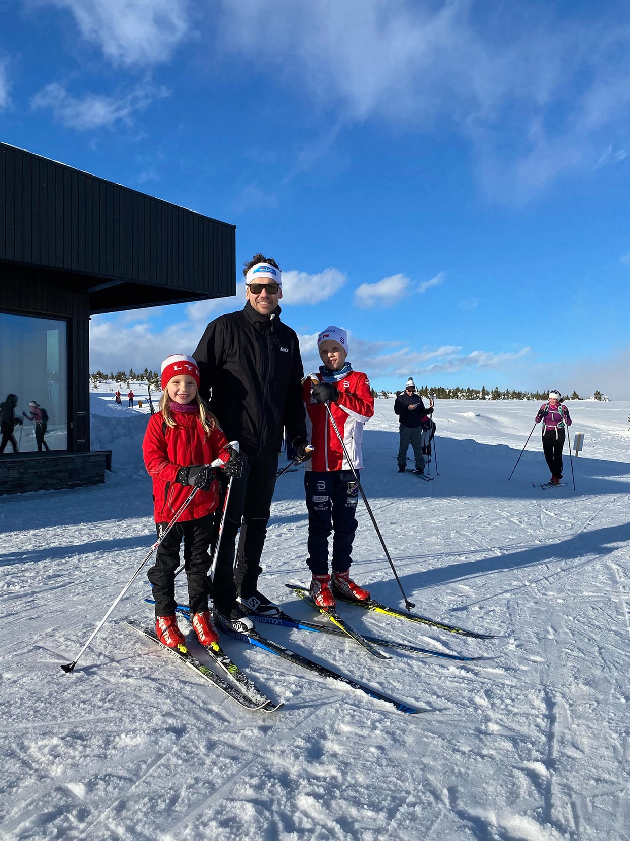 Lars Christian Tvedt på skitur med barna. Den fatale skituren i fjor vinter endte heldigvis godt. 