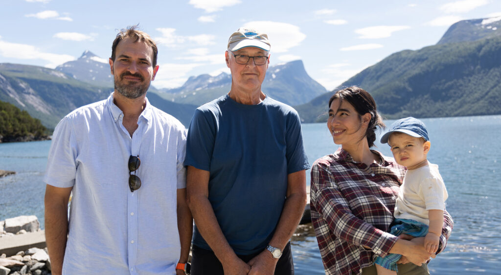 Tore sammen med Marc og Arabella hvor han falt i vannet