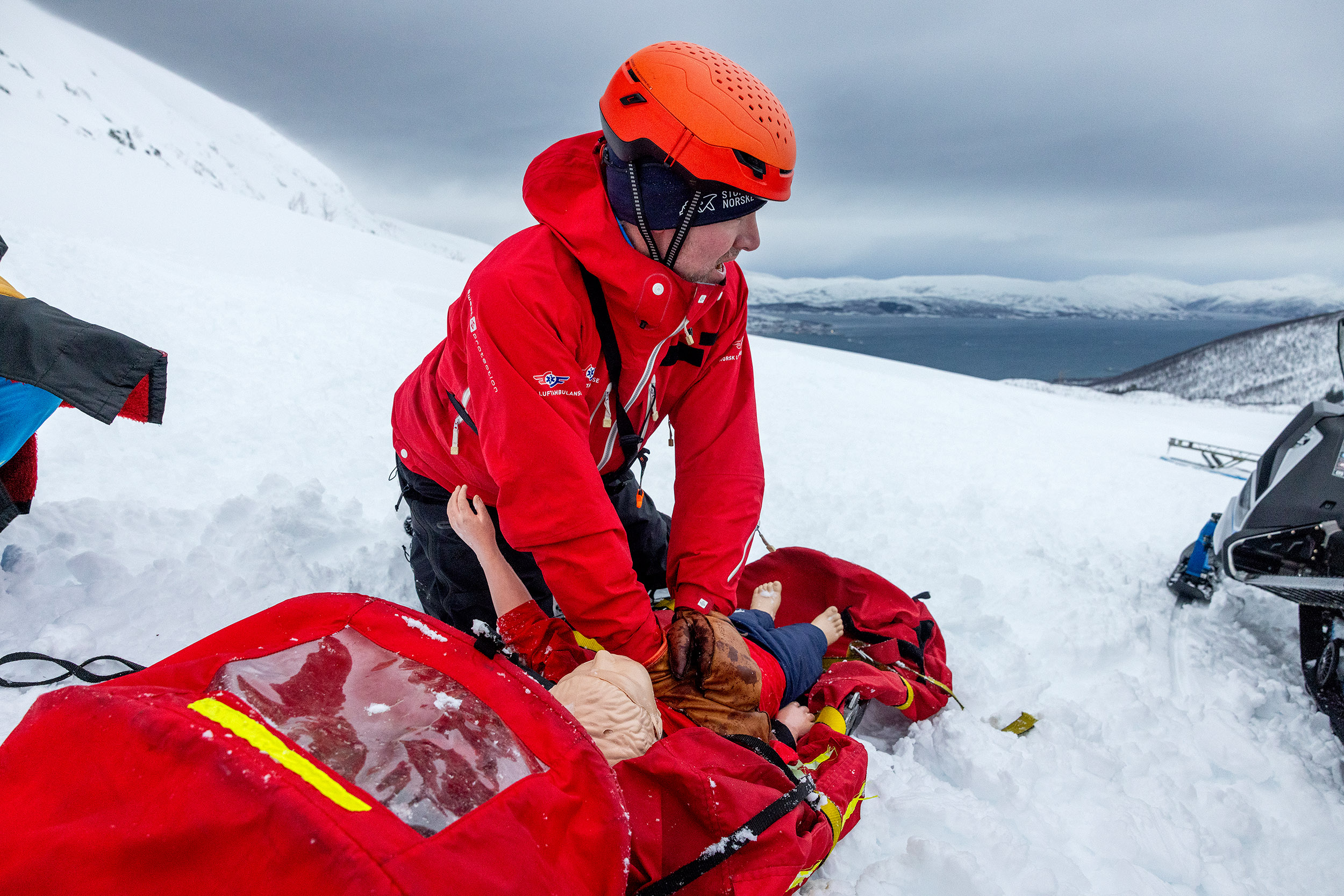 Helikoptercrew trener på HLR