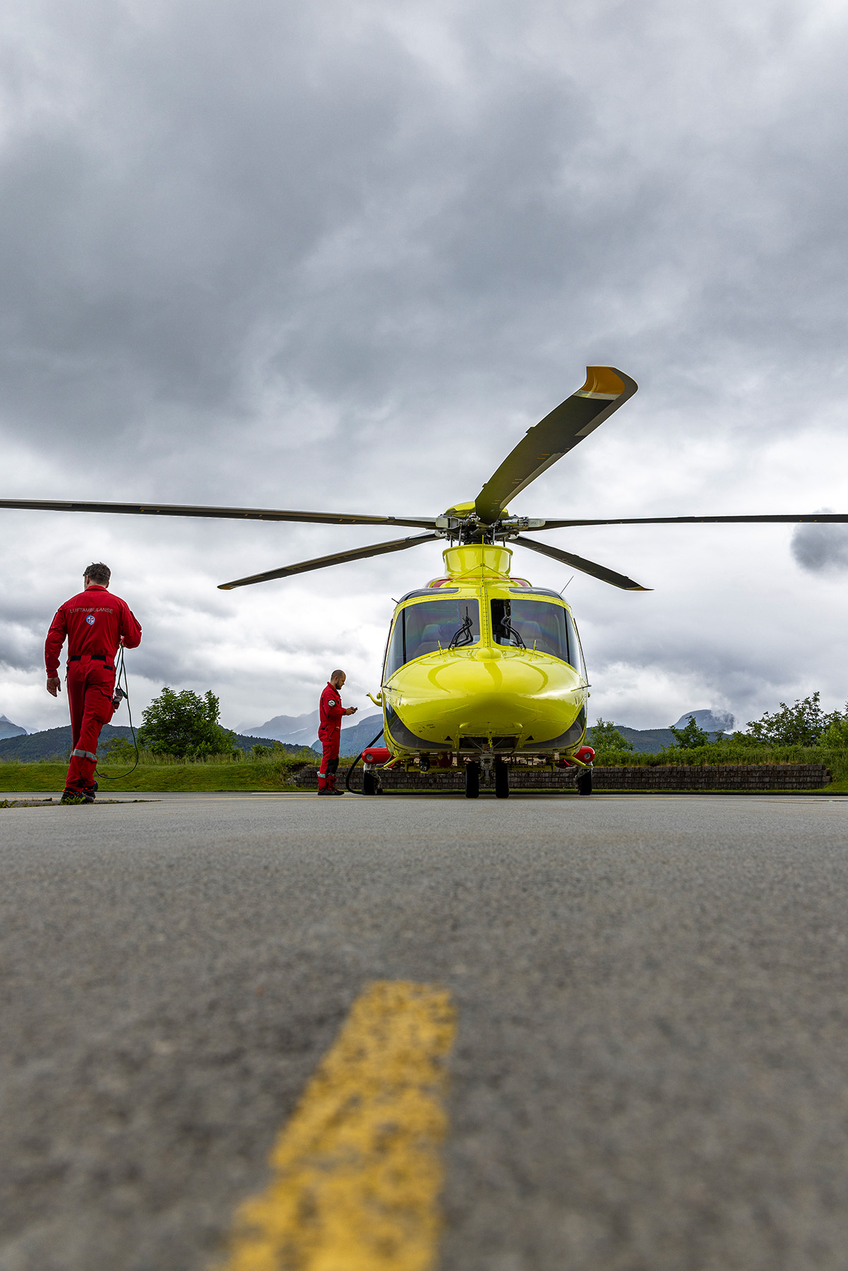 Helikopter på helipad i Ålesund