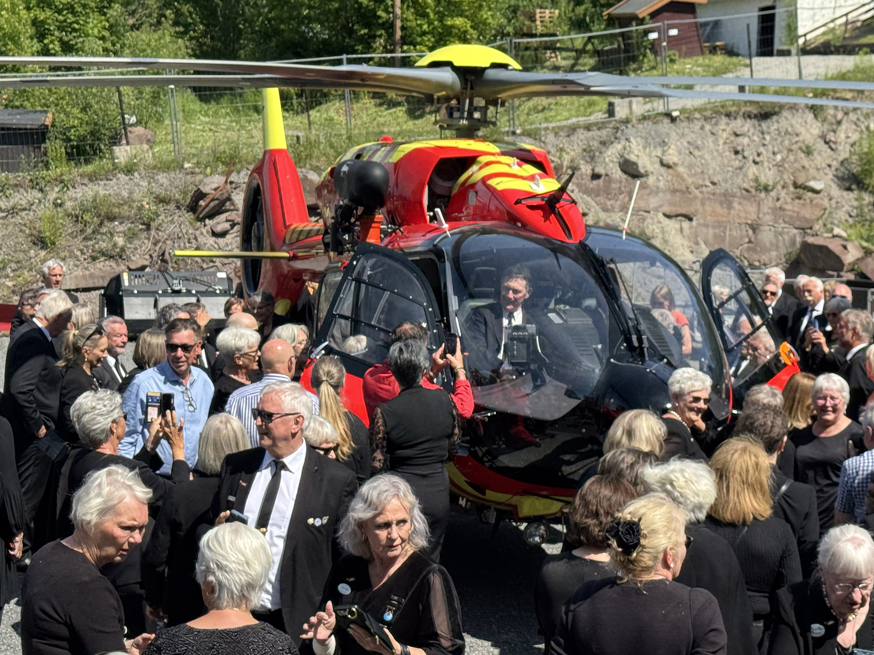 Helikopter i folkemengde
