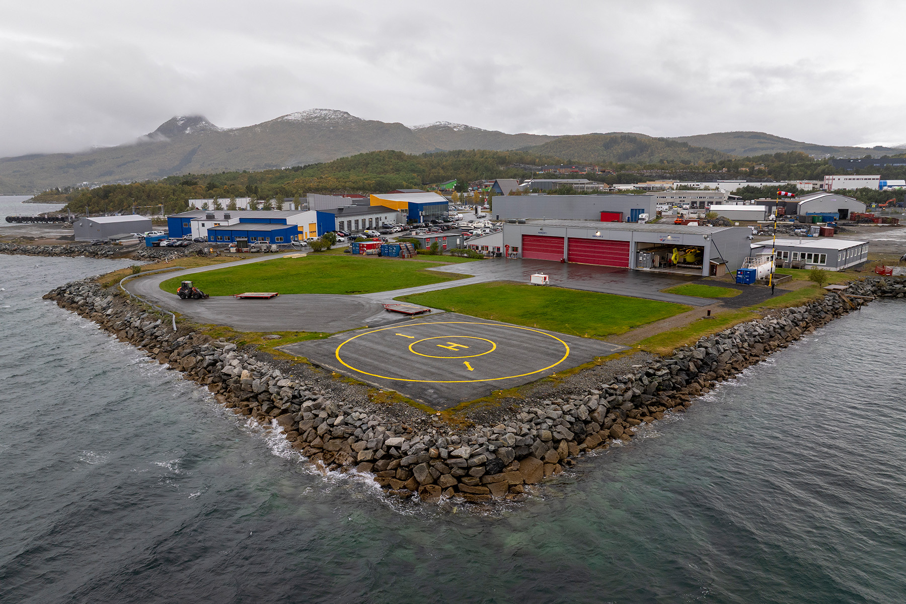 Harstad-basen fra lufta