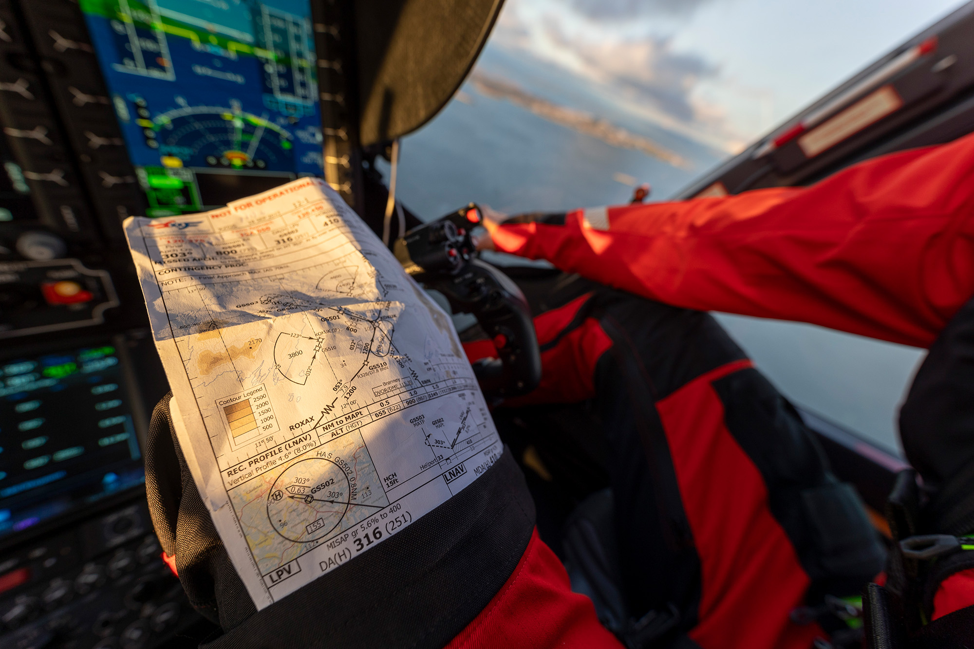 Kart i helikoptercockpit