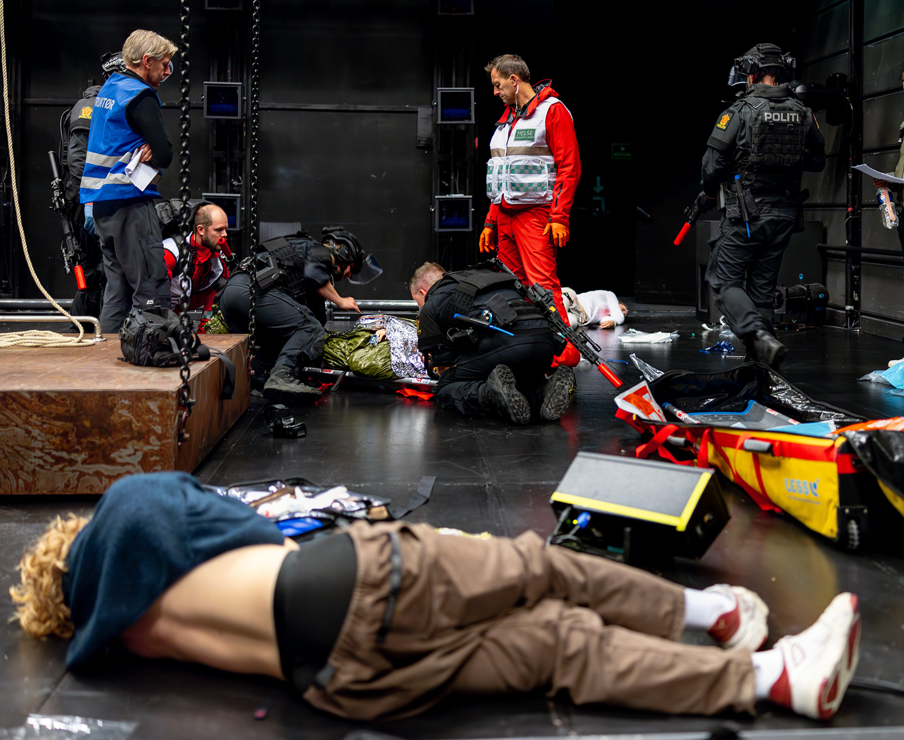 Skadd person i forgrunnen