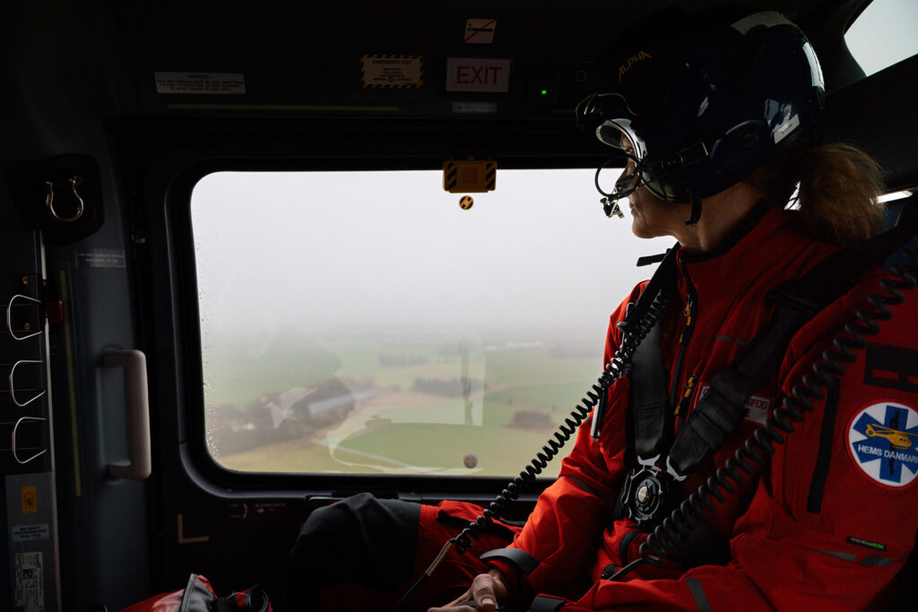 Lege i helikopter