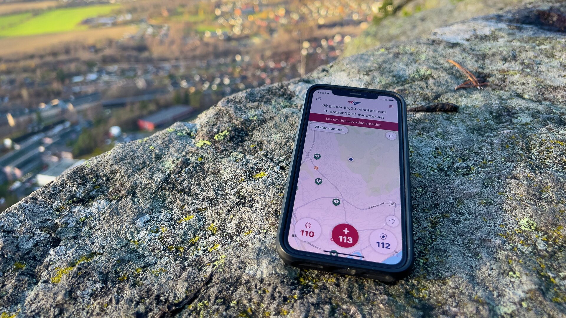 Hjelp 113-appen åpen på en telefon