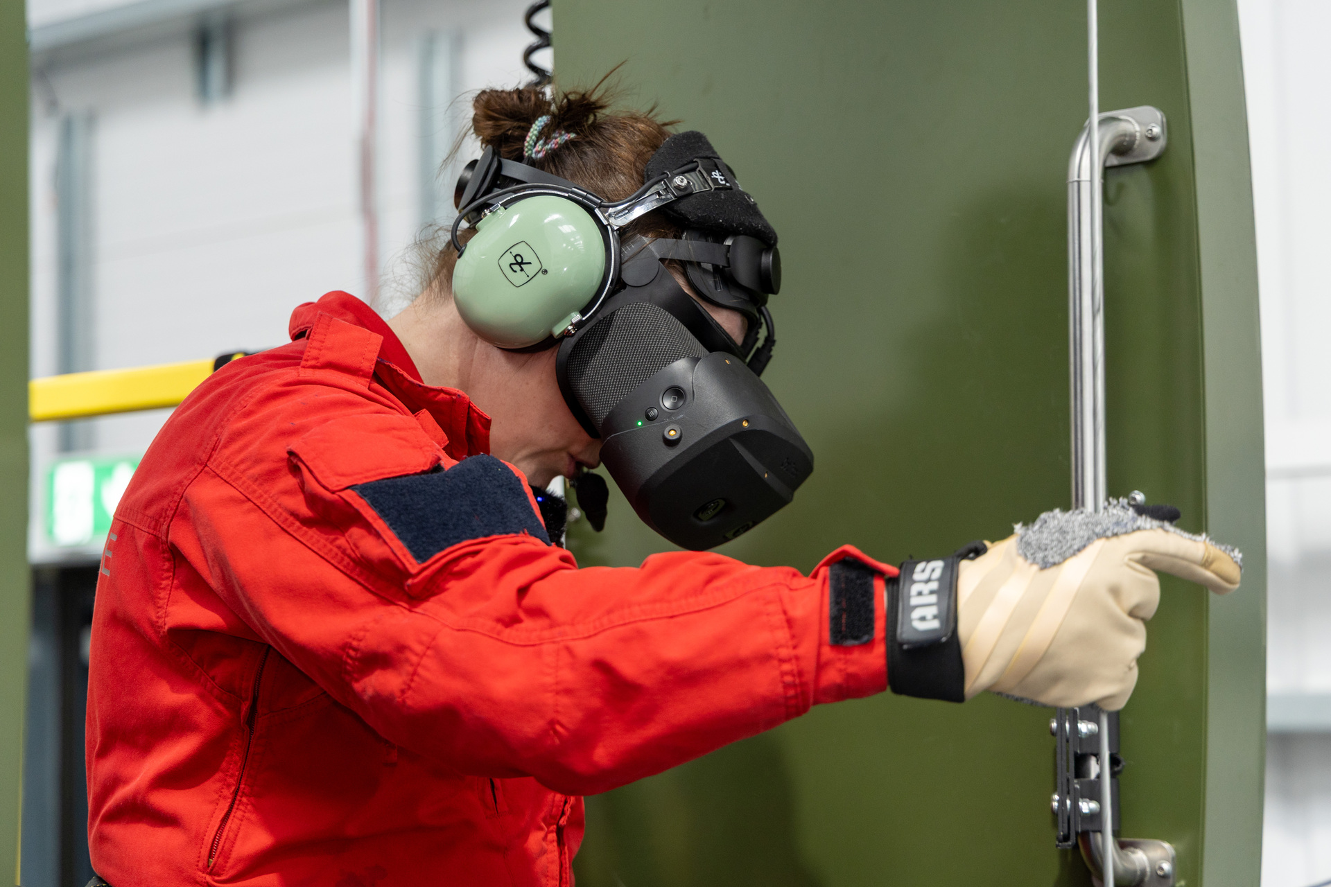 – It holds great value to be able to practice unforeseen events and emergency procedures in a simulator, says Toril Strickert.