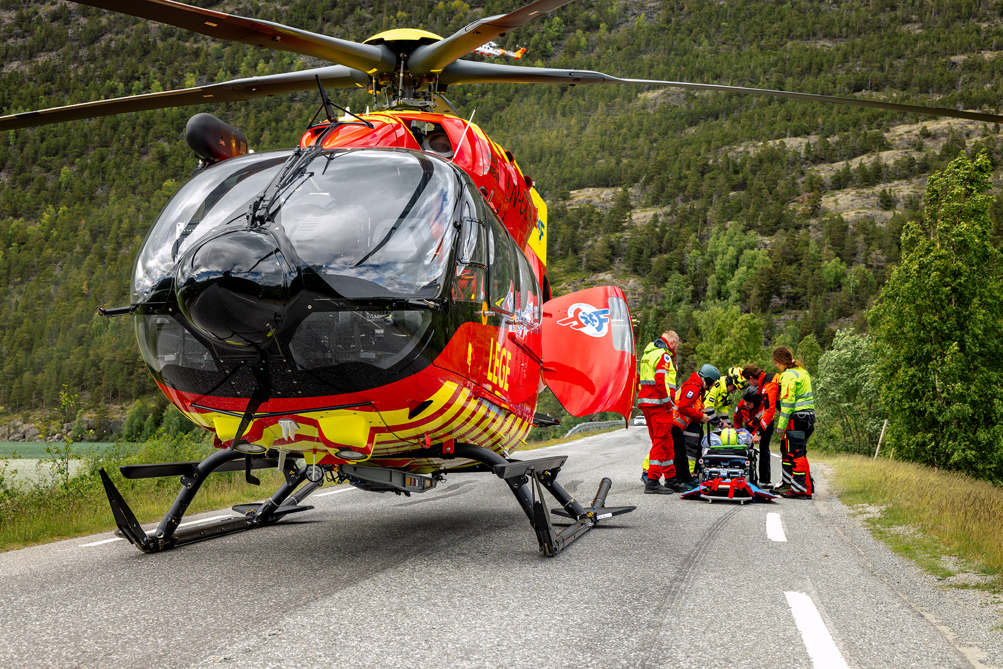 Samtrening med helikopter
