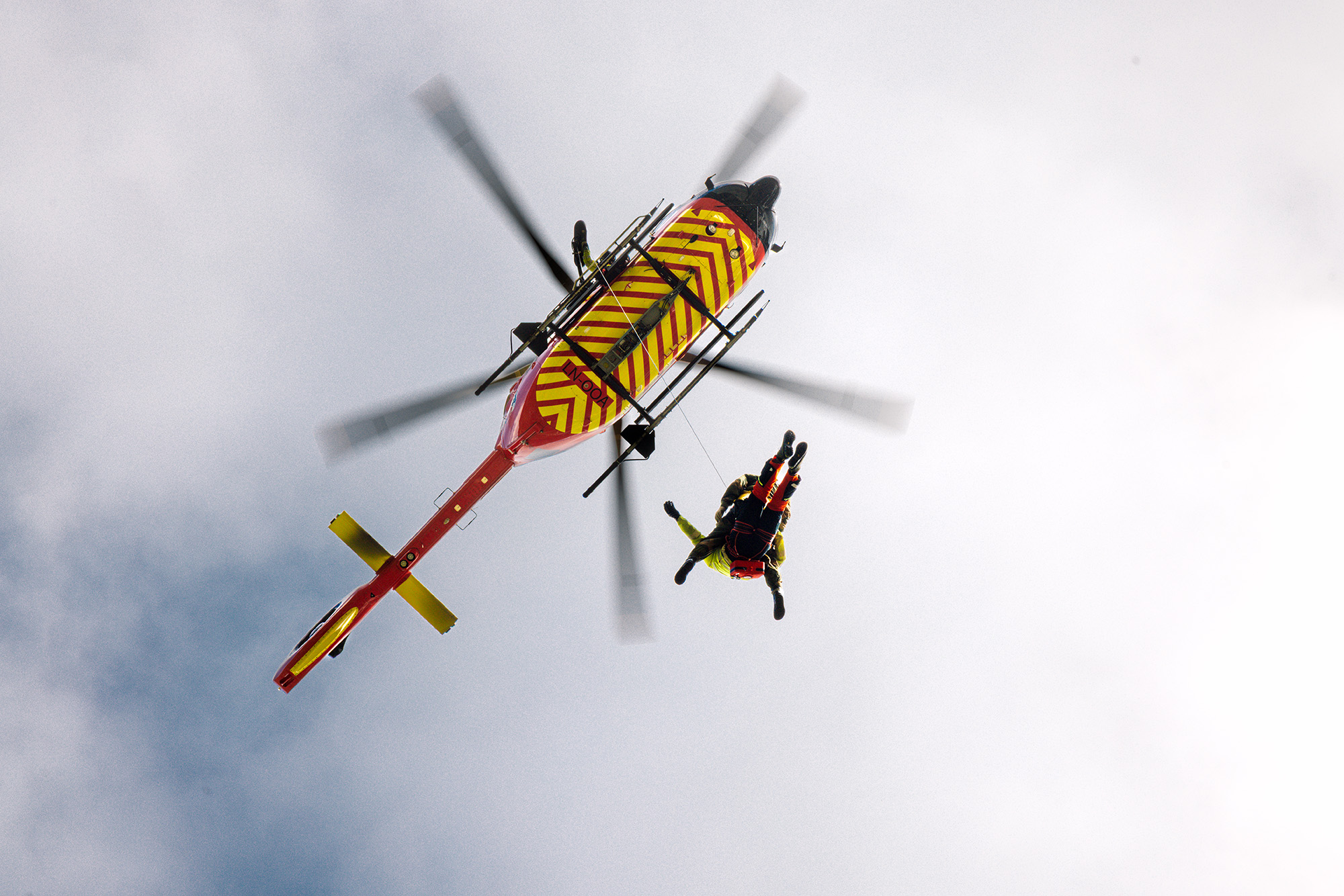 Helikopter fra undersiden