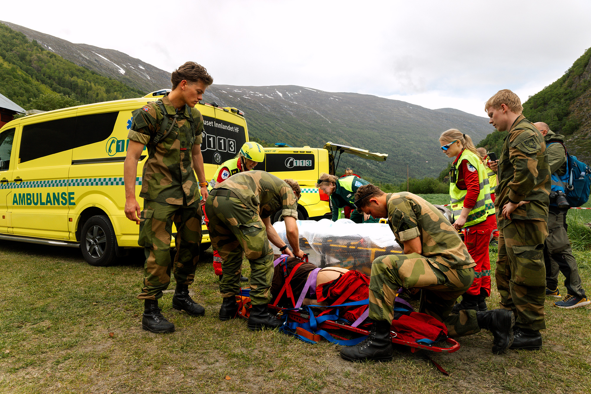 Forsvaret og ambulansepersonell